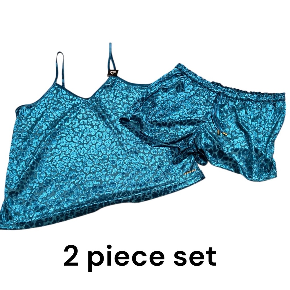 BCBGMaxAzria Blue green Jewel-Tone Velvet Pajama Set